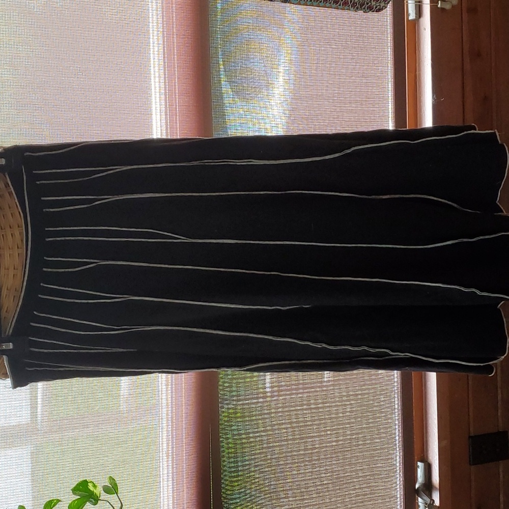 Black and white maxi skirt